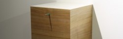Coffre, vue extérieure 3/4.